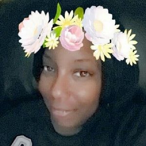 Meet your Posher, Felicia